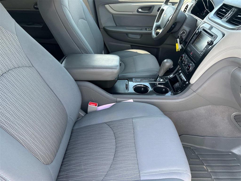 used 2015 Chevrolet Traverse car, priced at $12,500