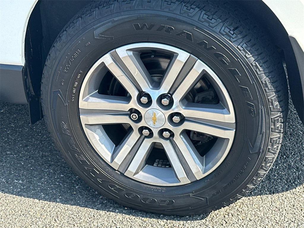 used 2015 Chevrolet Traverse car, priced at $12,500