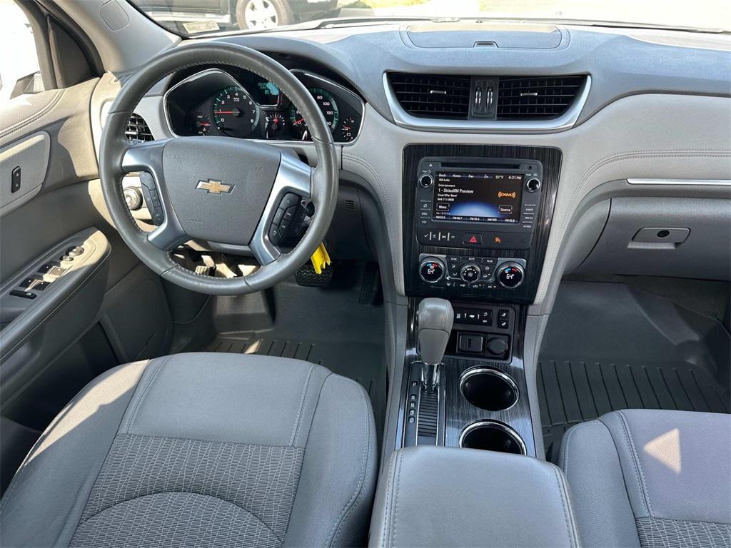 used 2015 Chevrolet Traverse car, priced at $12,500