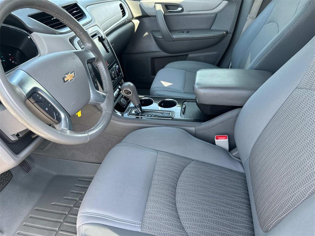 used 2015 Chevrolet Traverse car, priced at $12,500