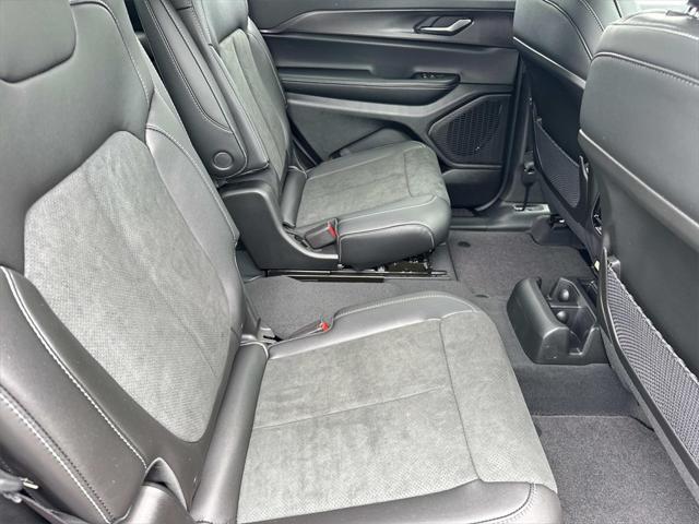 new 2025 Jeep Grand Cherokee L car, priced at $42,758