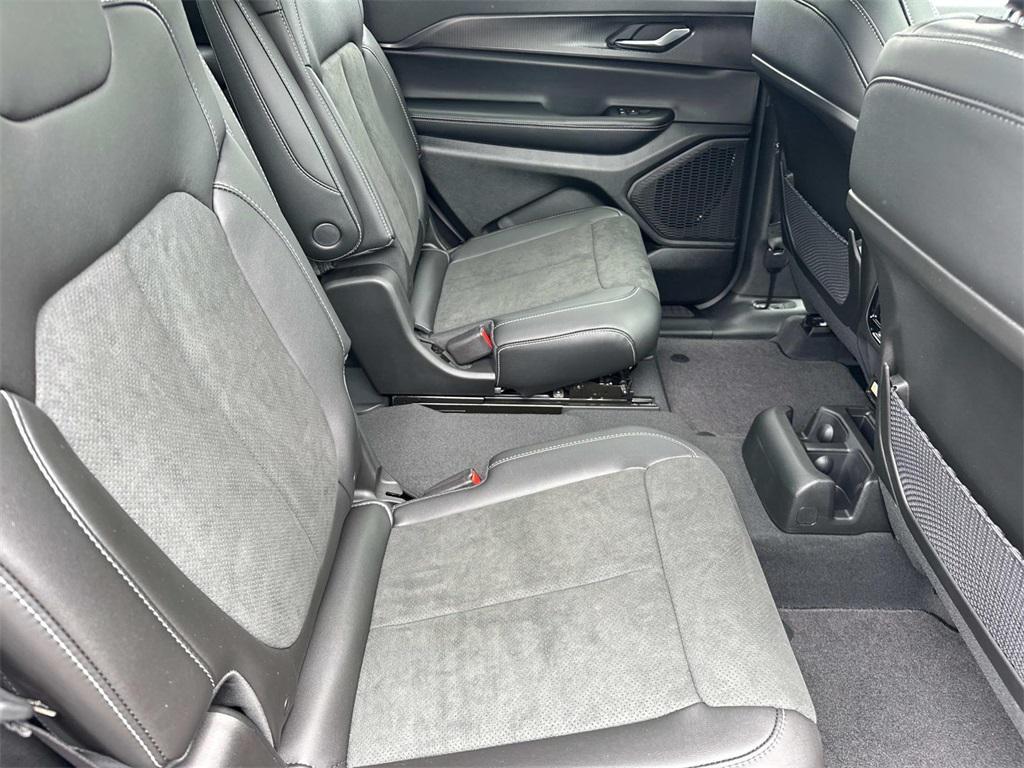 new 2025 Jeep Grand Cherokee L car, priced at $41,005