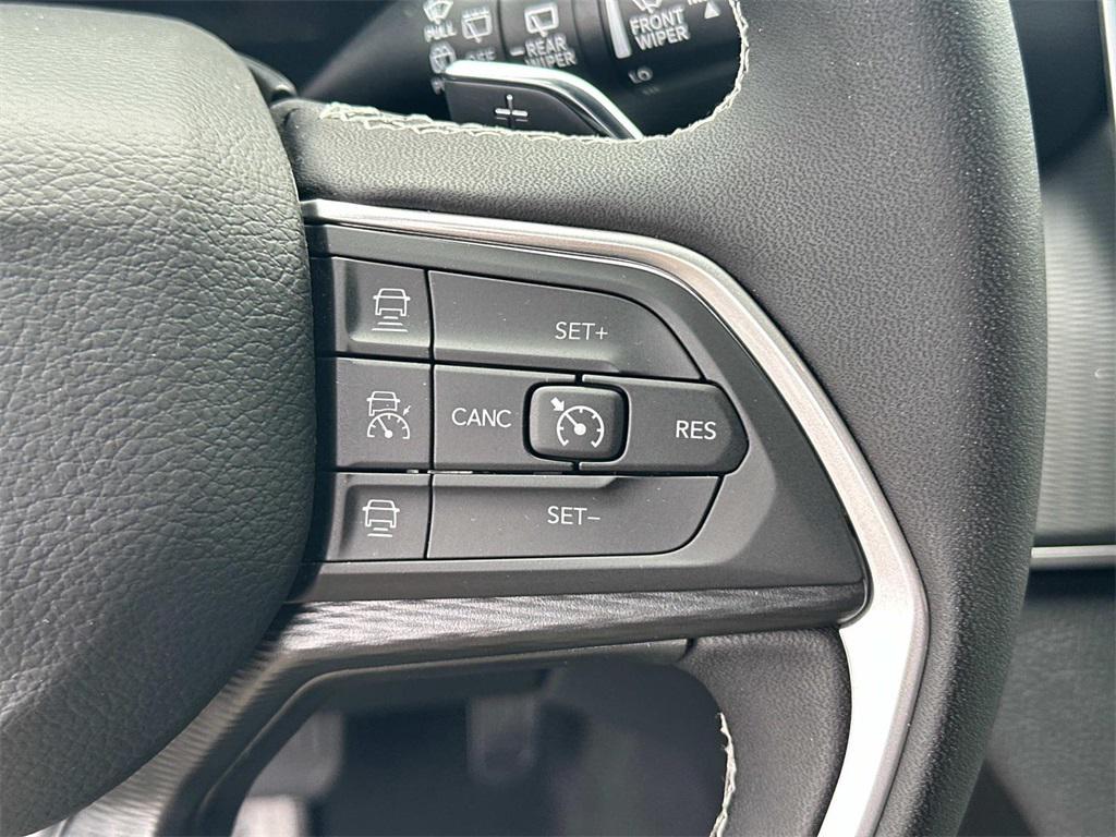 new 2025 Jeep Grand Cherokee L car, priced at $41,005