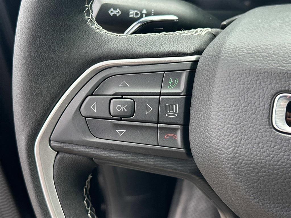 new 2025 Jeep Grand Cherokee L car, priced at $41,005