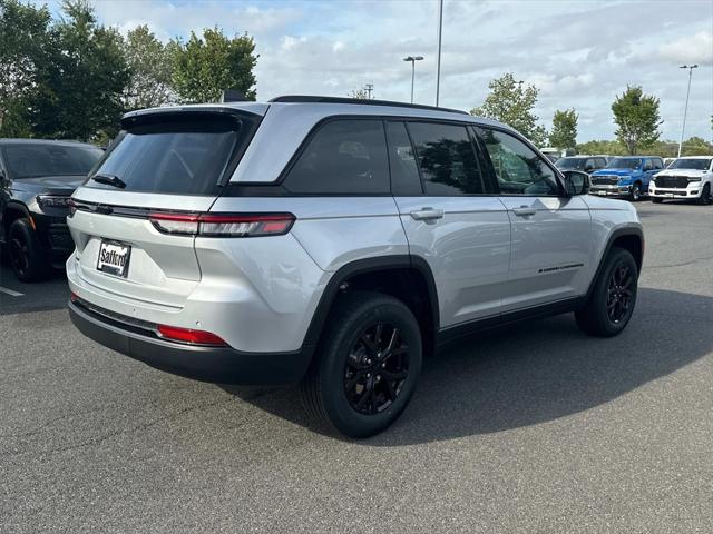 new 2024 Jeep Grand Cherokee car, priced at $37,257