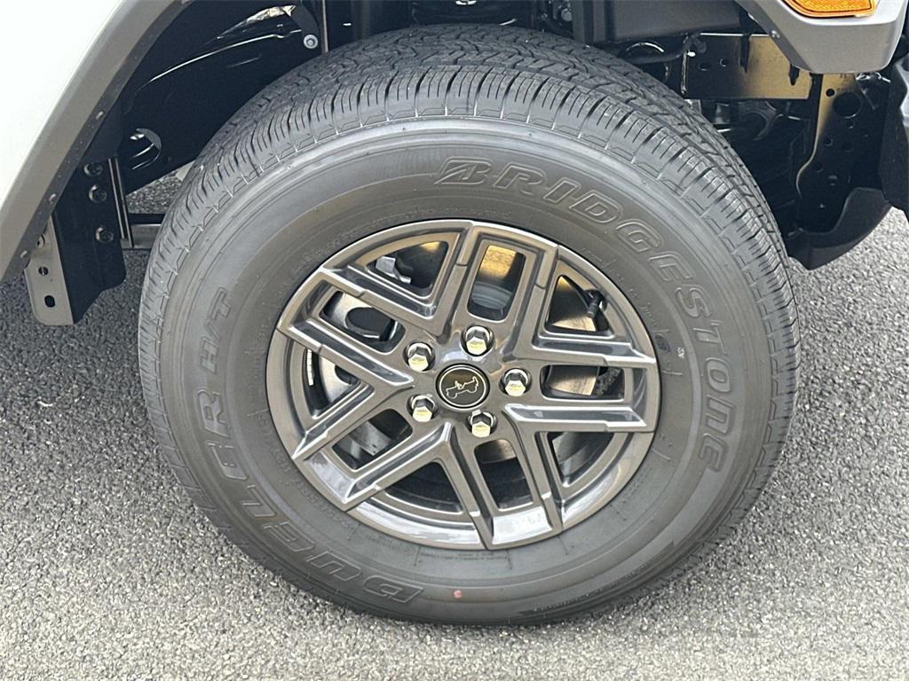 new 2026 Jeep Gladiator car, priced at $43,060