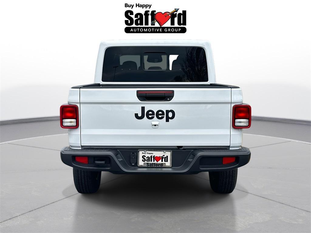 new 2026 Jeep Gladiator car, priced at $43,060