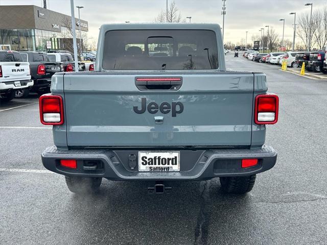 new 2025 Jeep Gladiator car, priced at $40,612