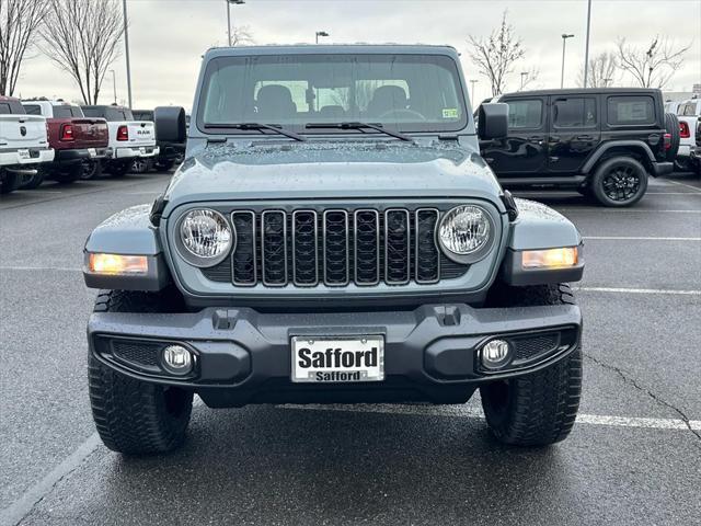 new 2025 Jeep Gladiator car, priced at $40,612