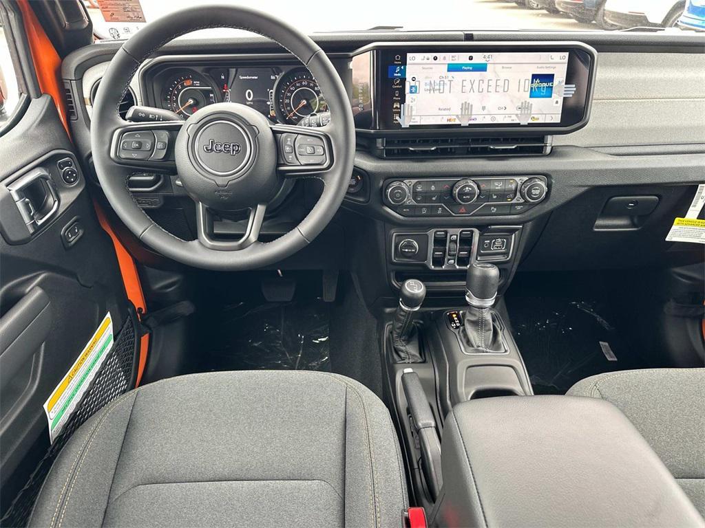 new 2025 Jeep Wrangler car, priced at $47,093
