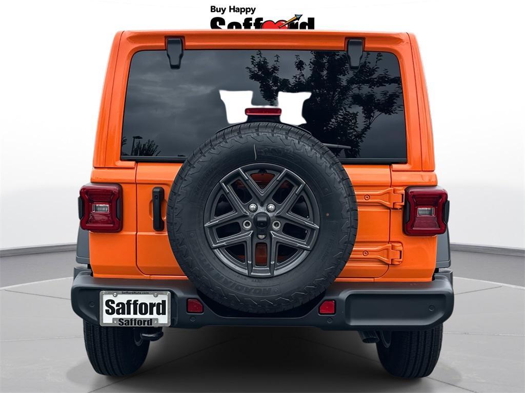 new 2025 Jeep Wrangler car, priced at $47,093