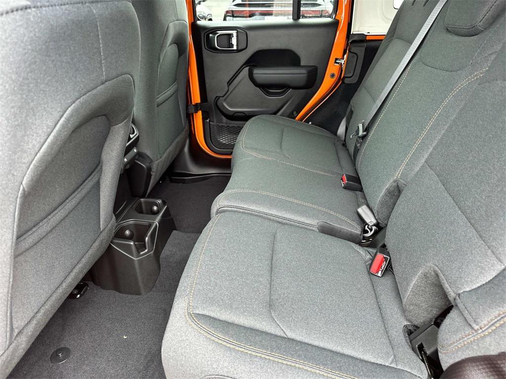new 2025 Jeep Wrangler car, priced at $47,093
