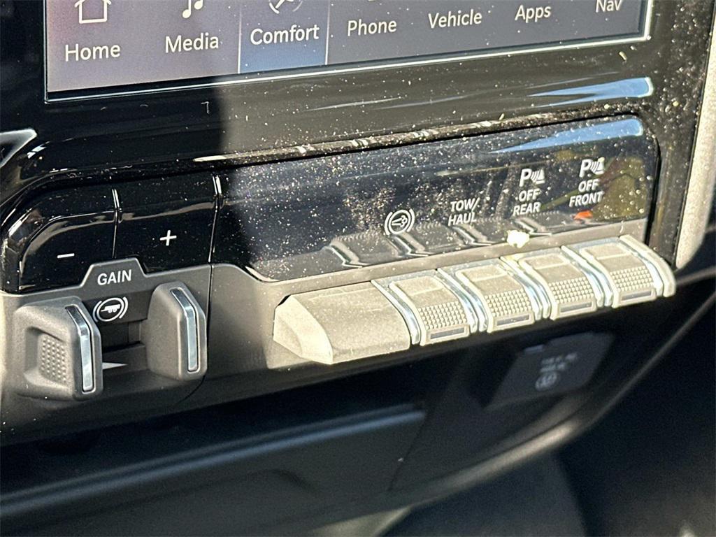 new 2025 Ram 2500 car, priced at $60,305