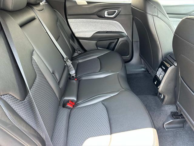 new 2025 Jeep Compass car, priced at $30,989