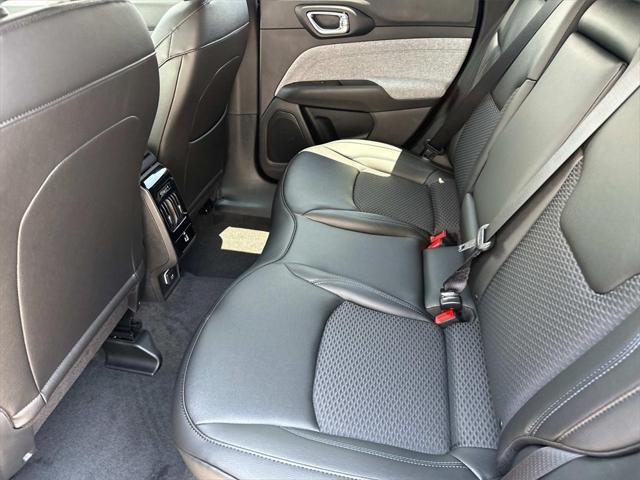 new 2025 Jeep Compass car, priced at $30,989