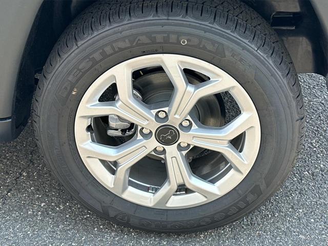 new 2025 Jeep Compass car, priced at $30,989