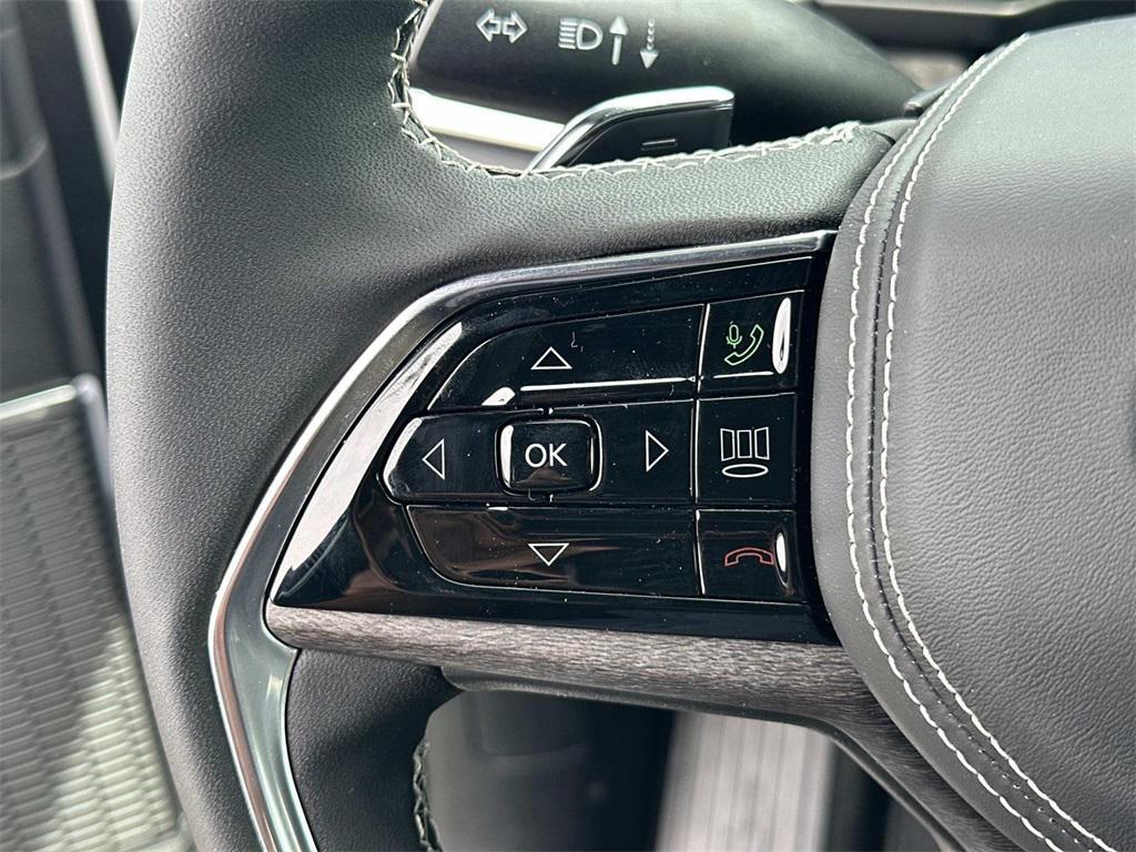 new 2025 Jeep Grand Cherokee car, priced at $49,055