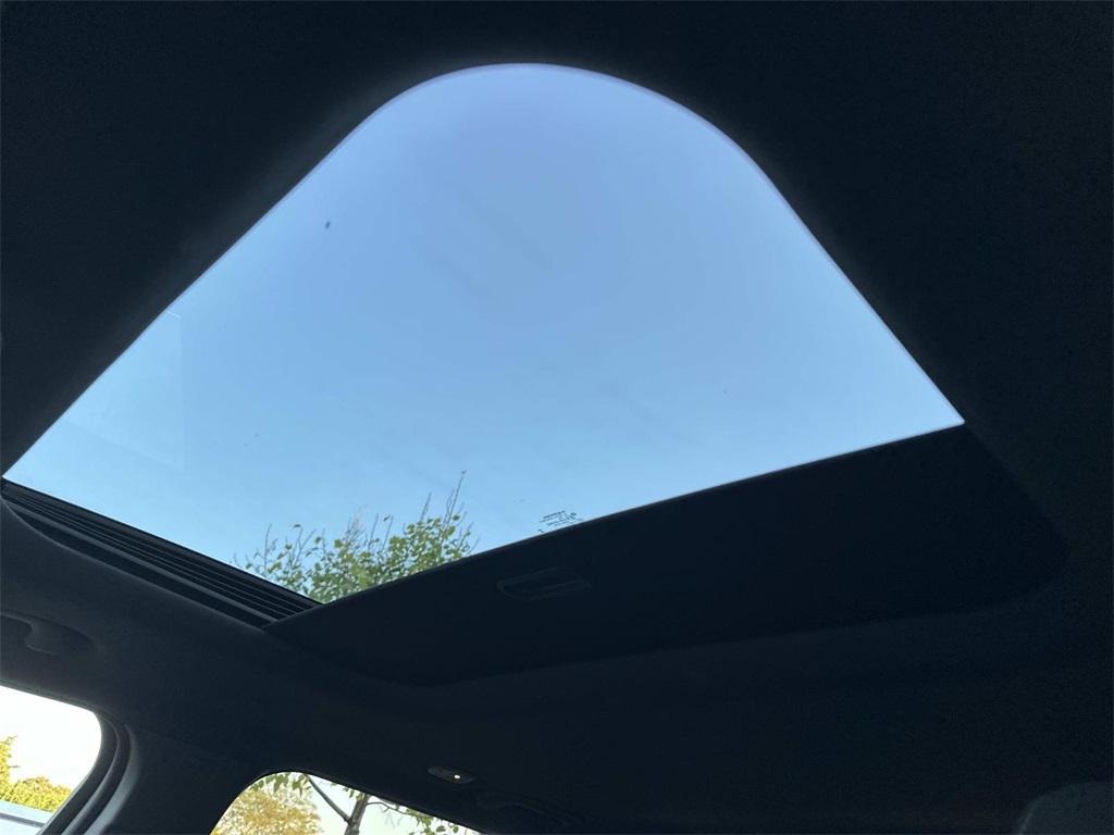 used 2025 Jeep Grand Cherokee car, priced at $34,790