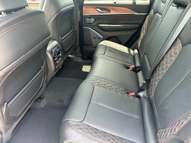 new 2025 Jeep Grand Cherokee car, priced at $61,431