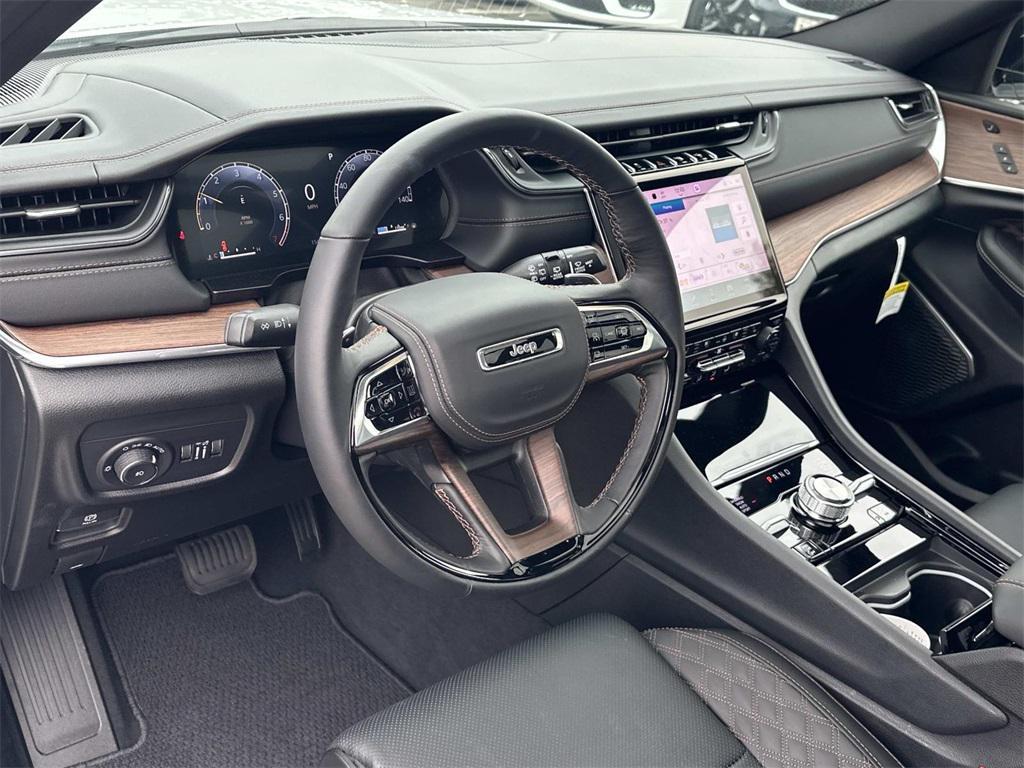 new 2025 Jeep Grand Cherokee L car, priced at $53,805