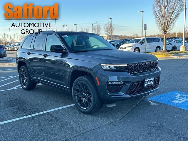 new 2025 Jeep Grand Cherokee car, priced at $64,676