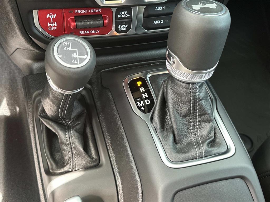new 2025 Jeep Wrangler car, priced at $55,805