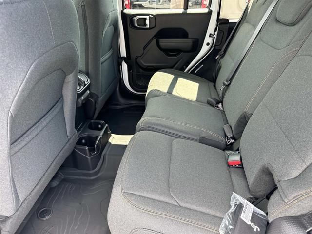 new 2025 Jeep Wrangler car, priced at $42,238