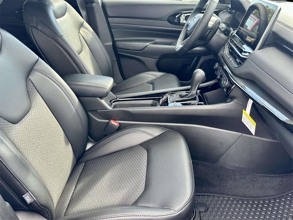 new 2026 Jeep Compass car, priced at $29,625