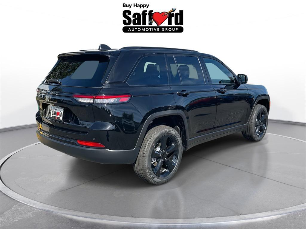 new 2025 Jeep Grand Cherokee car, priced at $43,655