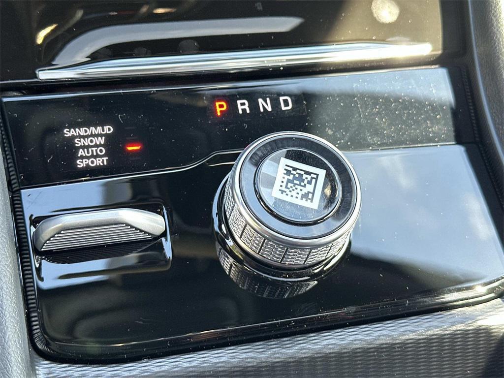 new 2025 Jeep Grand Cherokee car, priced at $43,655