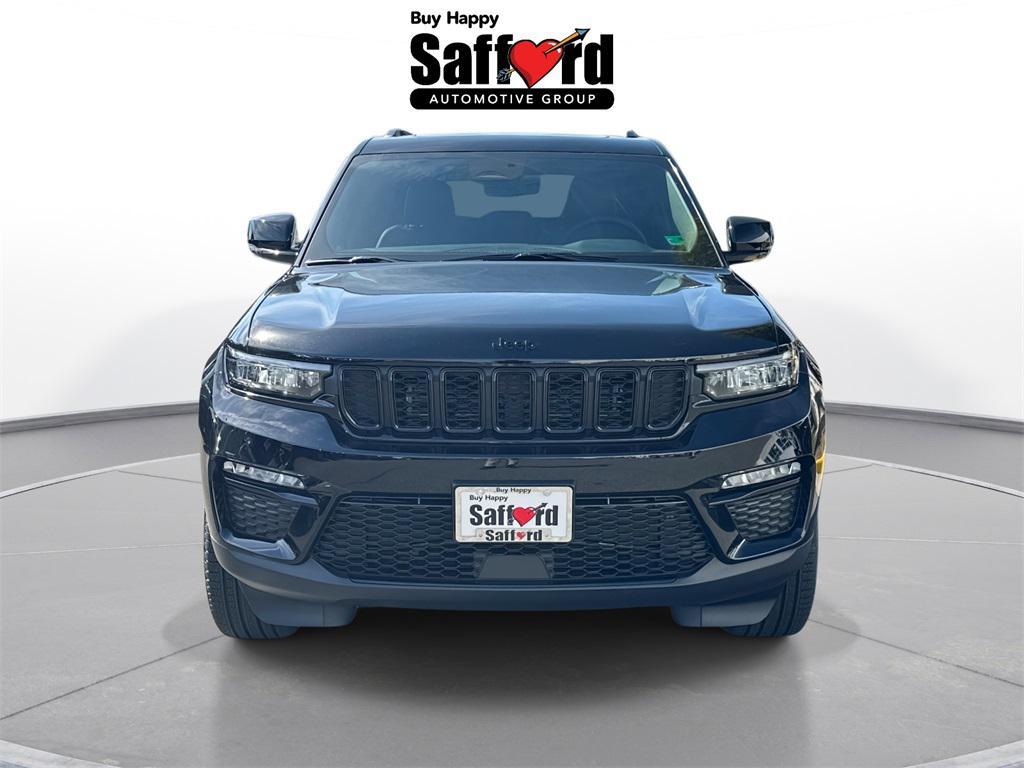 new 2025 Jeep Grand Cherokee car, priced at $43,655