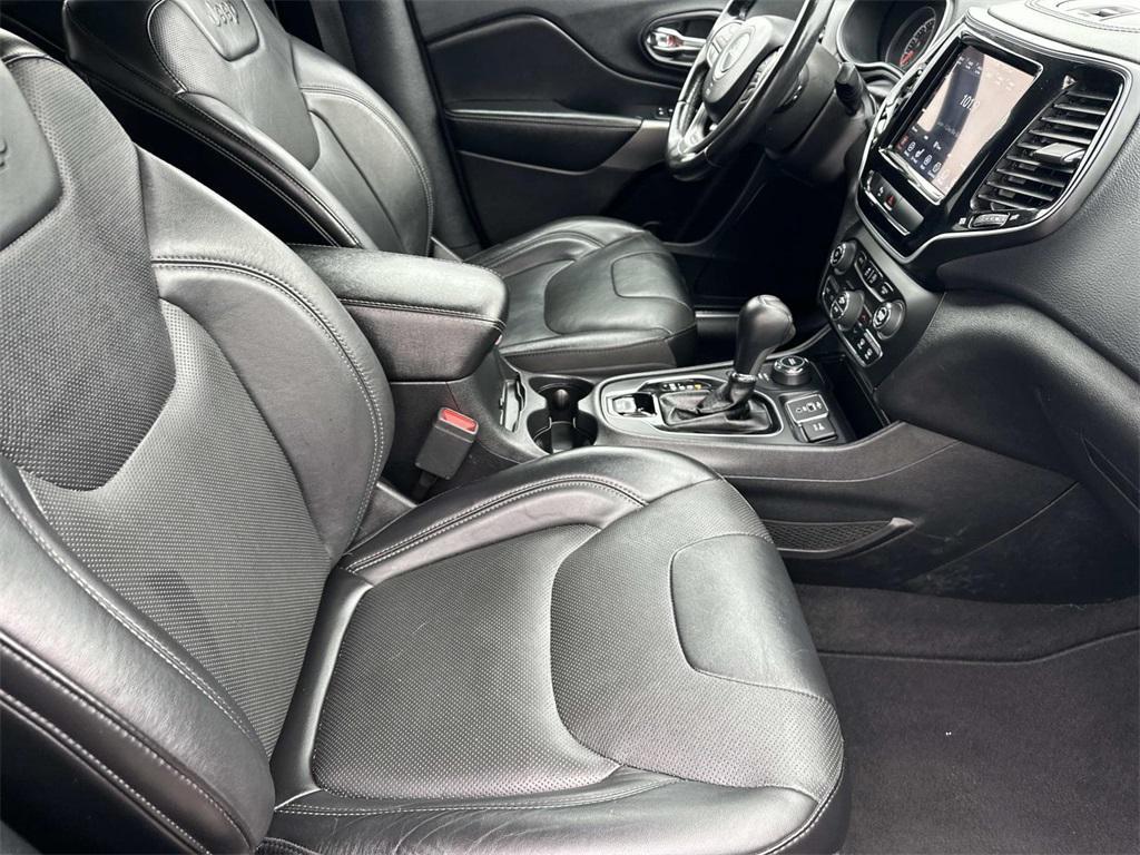 used 2019 Jeep Cherokee car, priced at $13,800