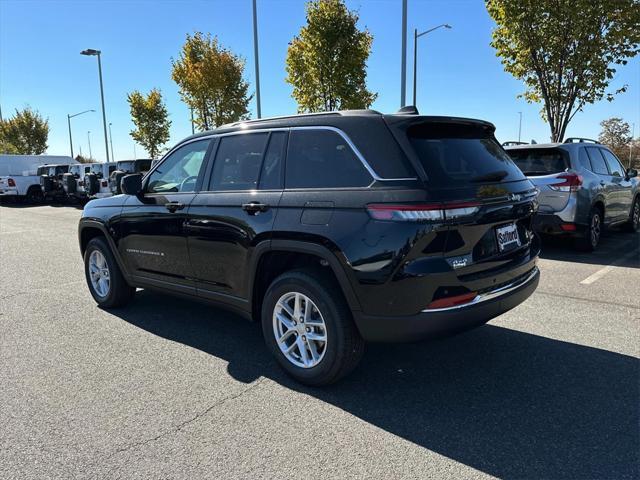 new 2025 Jeep Grand Cherokee car, priced at $37,975