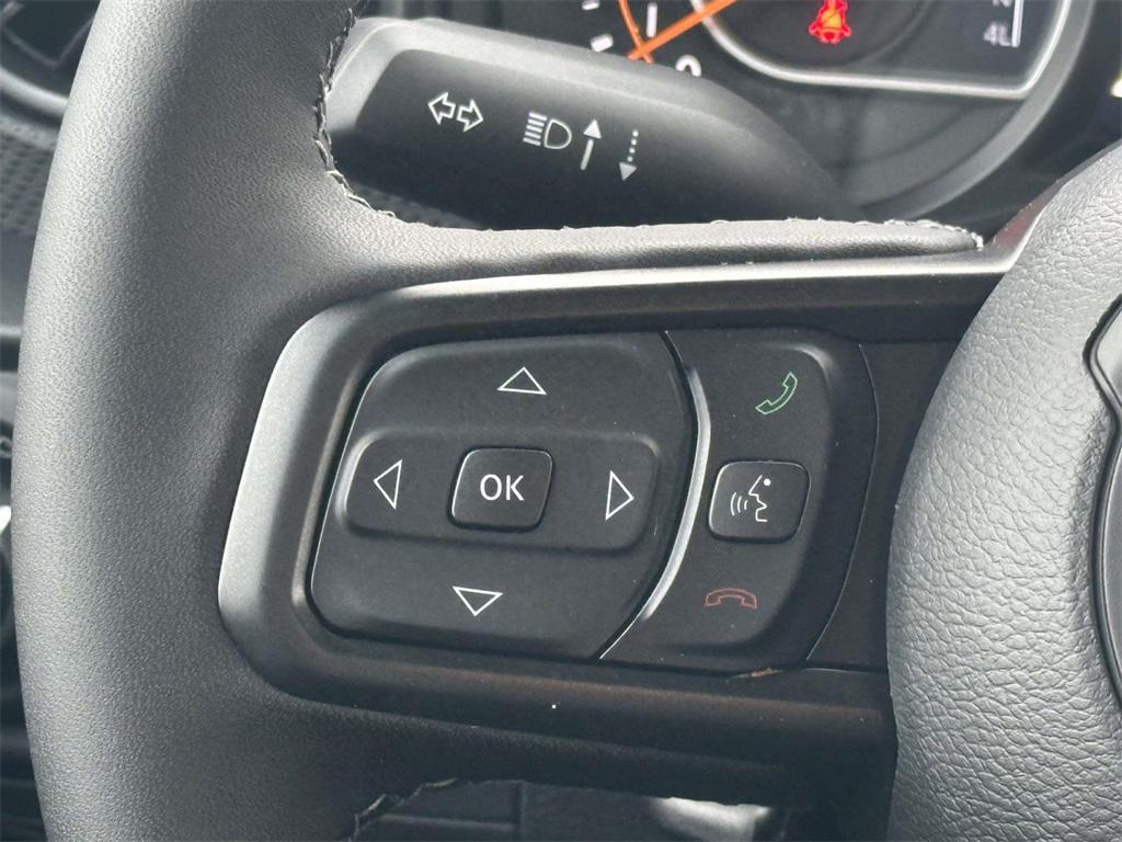 new 2025 Jeep Gladiator car, priced at $51,405