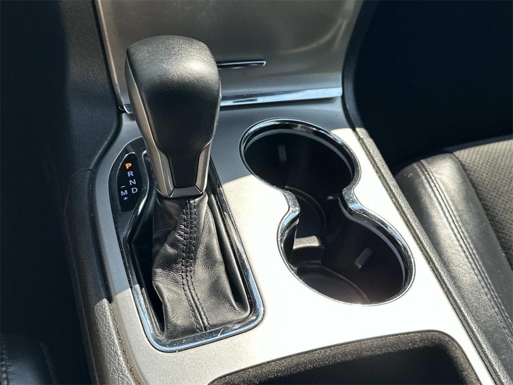 used 2019 Jeep Grand Cherokee car, priced at $16,234