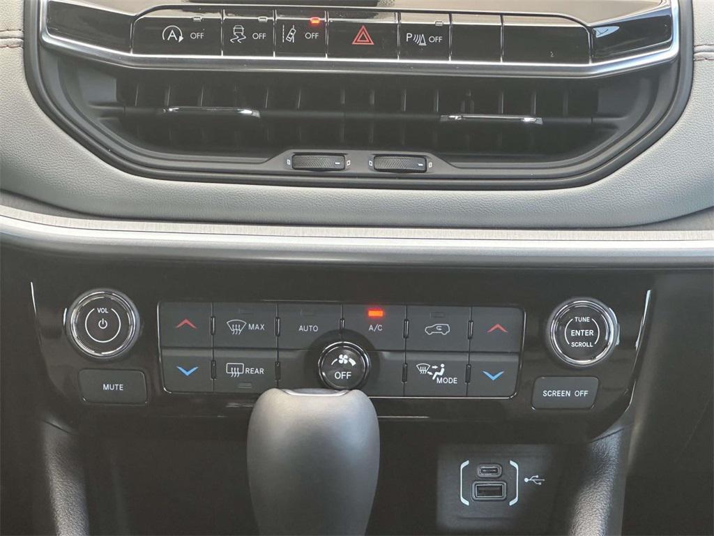 new 2026 Jeep Compass car, priced at $29,005