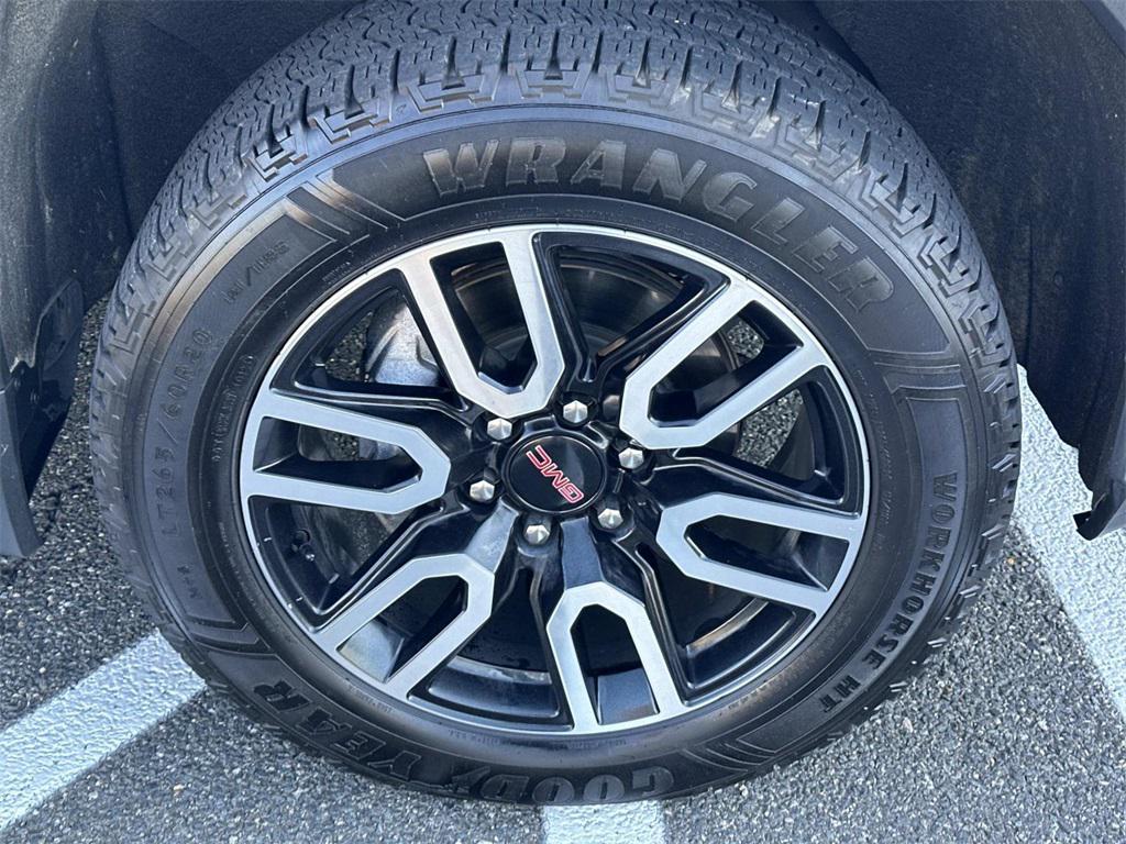 used 2021 GMC Sierra 1500 car, priced at $40,500