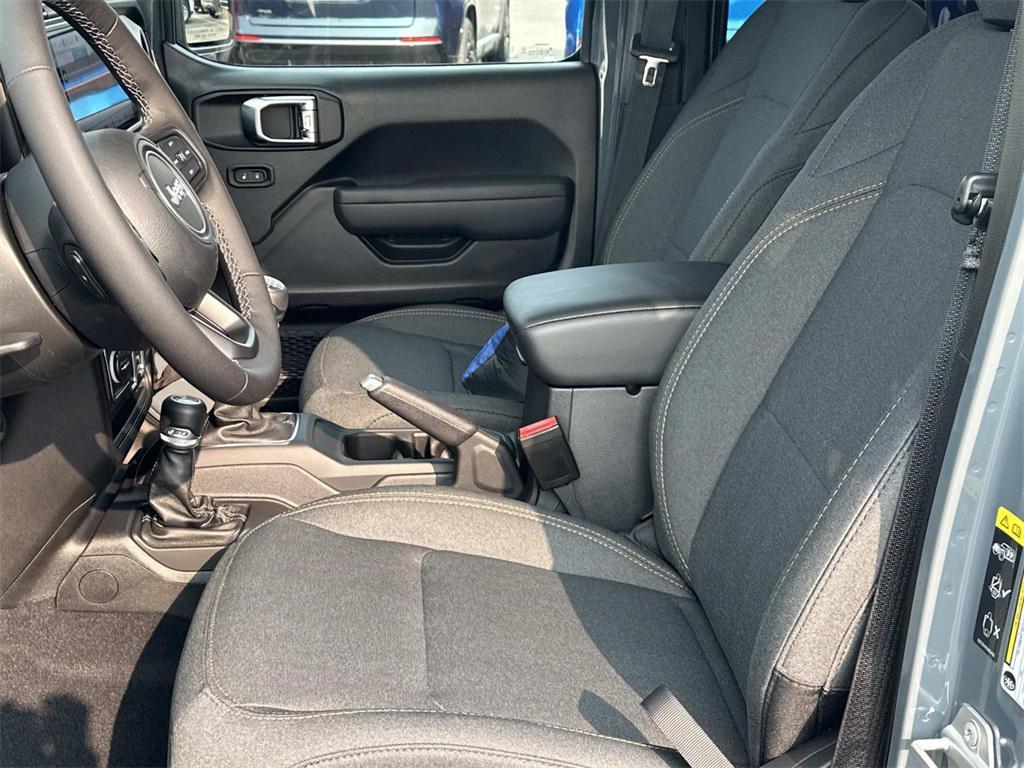 new 2025 Jeep Wrangler car, priced at $38,405