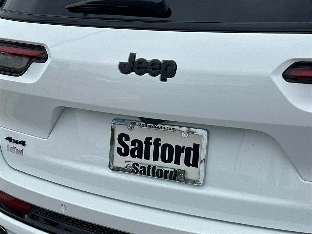 new 2025 Jeep Grand Cherokee L car, priced at $59,505