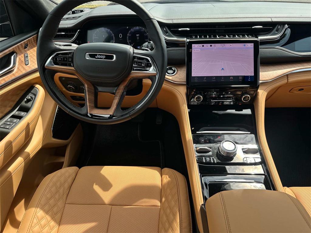 new 2025 Jeep Grand Cherokee L car, priced at $60,005