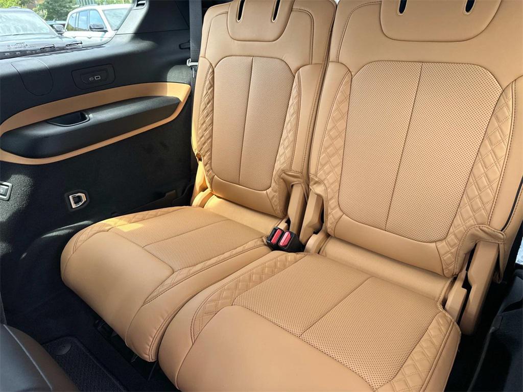 new 2025 Jeep Grand Cherokee L car, priced at $60,005