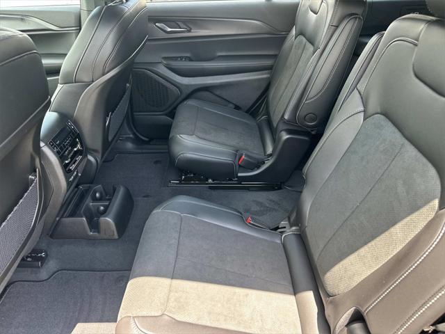 new 2025 Jeep Grand Cherokee L car, priced at $44,436