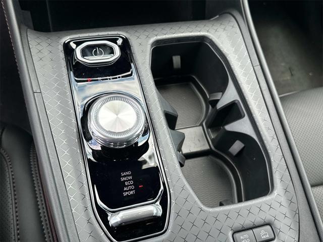 new 2025 Jeep Wagoneer S car, priced at $56,697