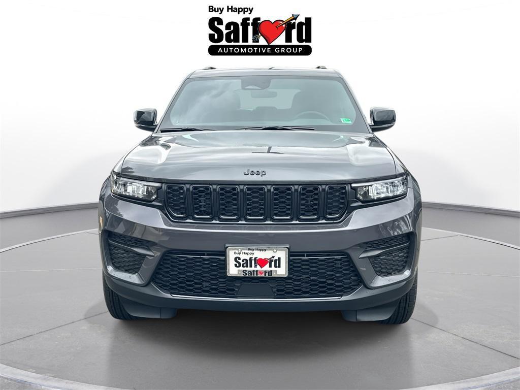 new 2025 Jeep Grand Cherokee car, priced at $36,855