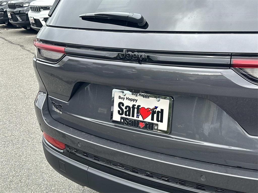 new 2025 Jeep Grand Cherokee car, priced at $36,855