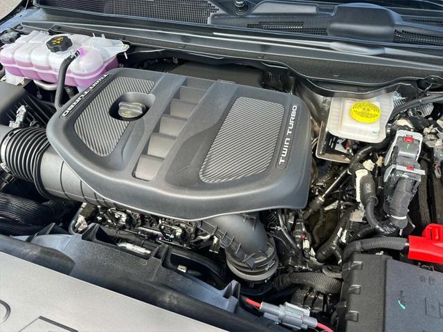 new 2025 Ram 1500 car, priced at $73,594