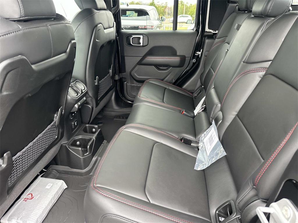 new 2025 Jeep Gladiator car, priced at $51,505