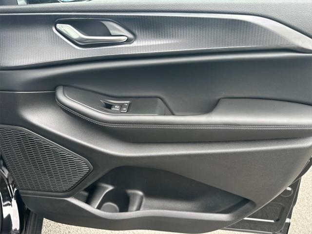 new 2025 Jeep Grand Cherokee L car, priced at $43,758