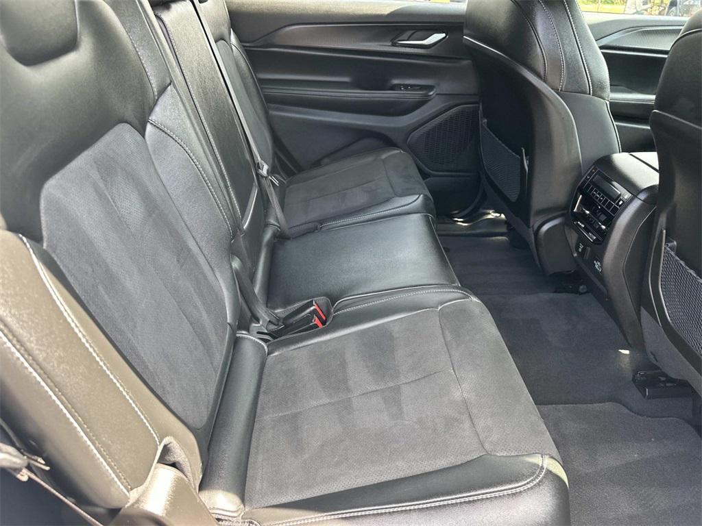 used 2024 Jeep Grand Cherokee L car, priced at $33,139