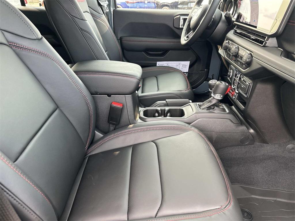new 2025 Jeep Wrangler car, priced at $65,005